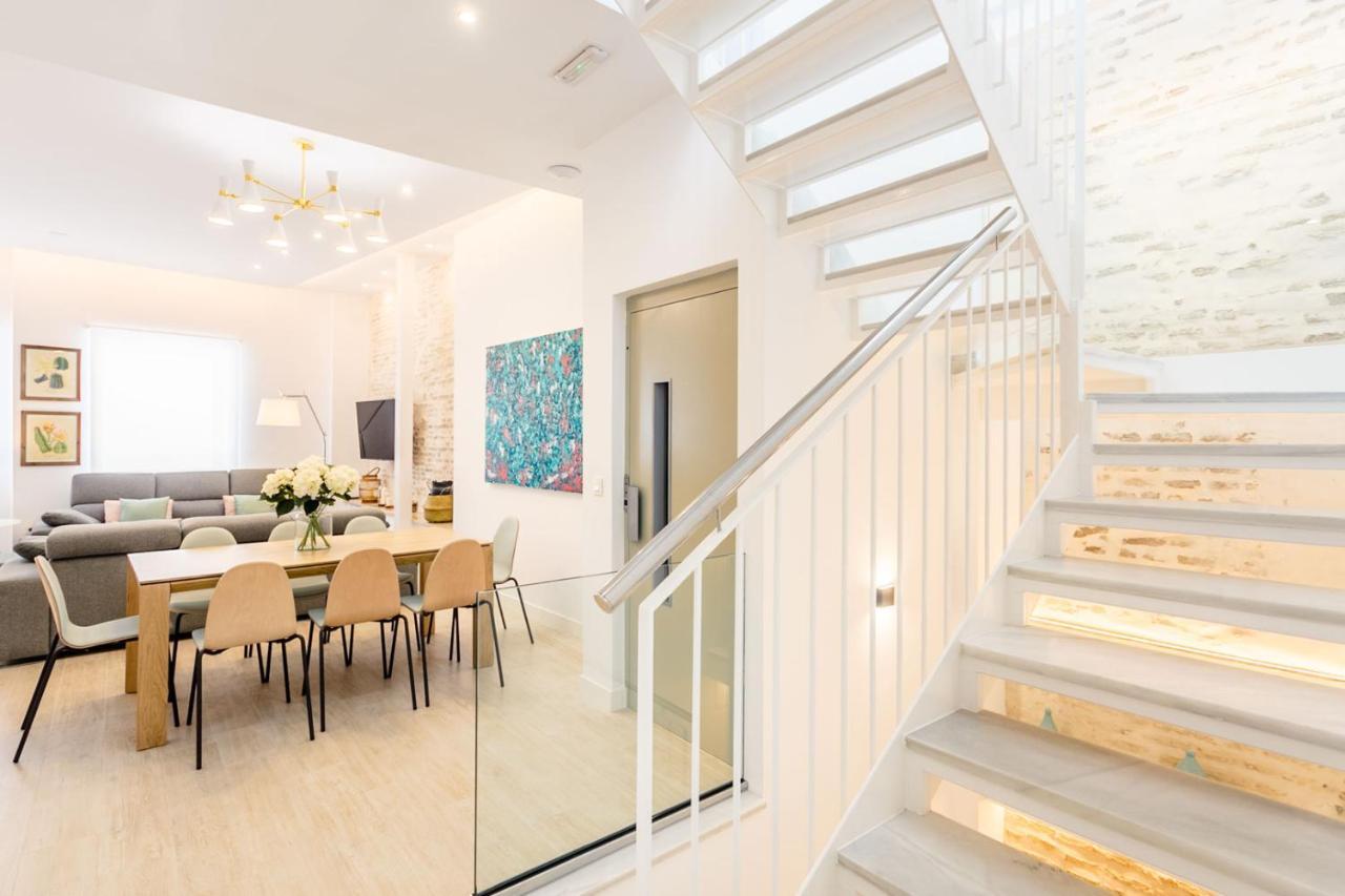 Espectacular Casa De 6 Dormitorios, 7 Banos Y 2 Terrazas เซบีญา ภายนอก รูปภาพ