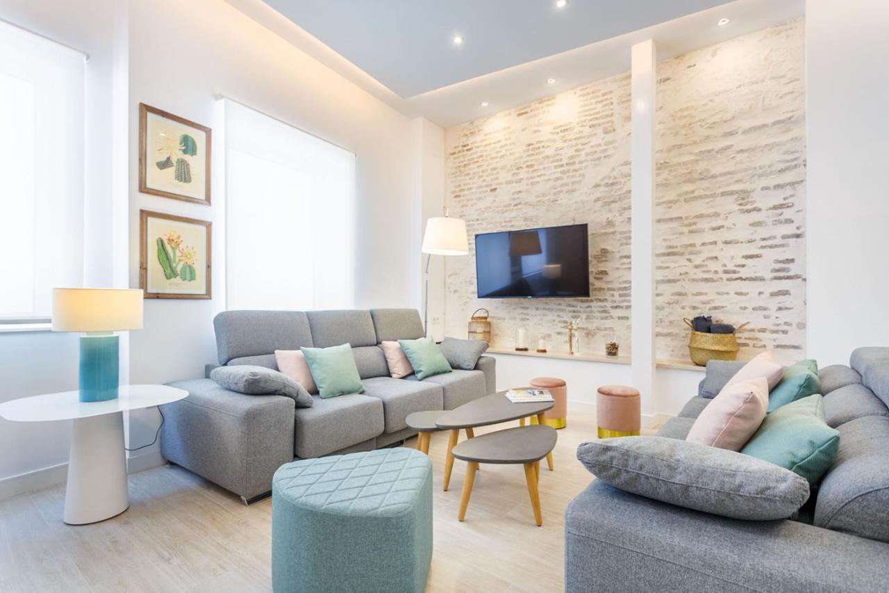 Espectacular Casa De 6 Dormitorios, 7 Banos Y 2 Terrazas เซบีญา ภายนอก รูปภาพ