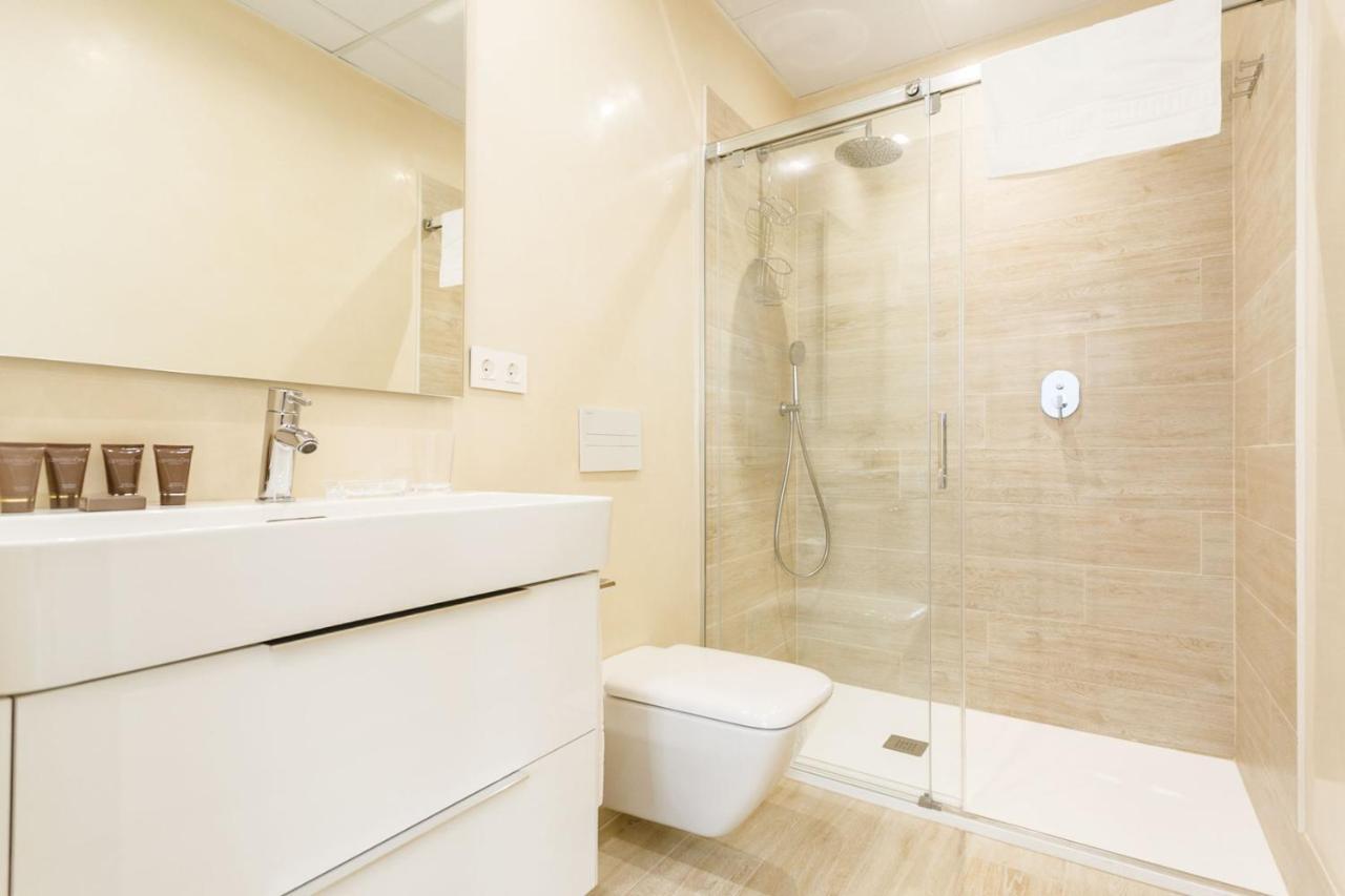 Espectacular Casa De 6 Dormitorios, 7 Banos Y 2 Terrazas เซบีญา ภายนอก รูปภาพ